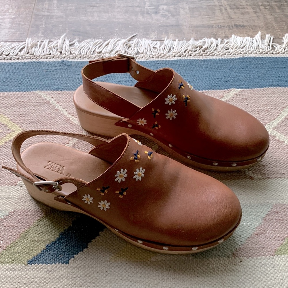 Zara Wooden Leather Clogs Gem